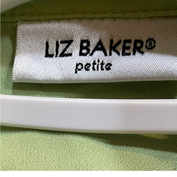 Liz Baker Petite Light Green Tailored Button Up Short Sleeve - Picture 4 of 5